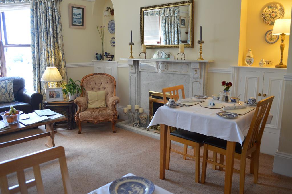 Rosedene Guest House Pembroke Eksteriør bilde