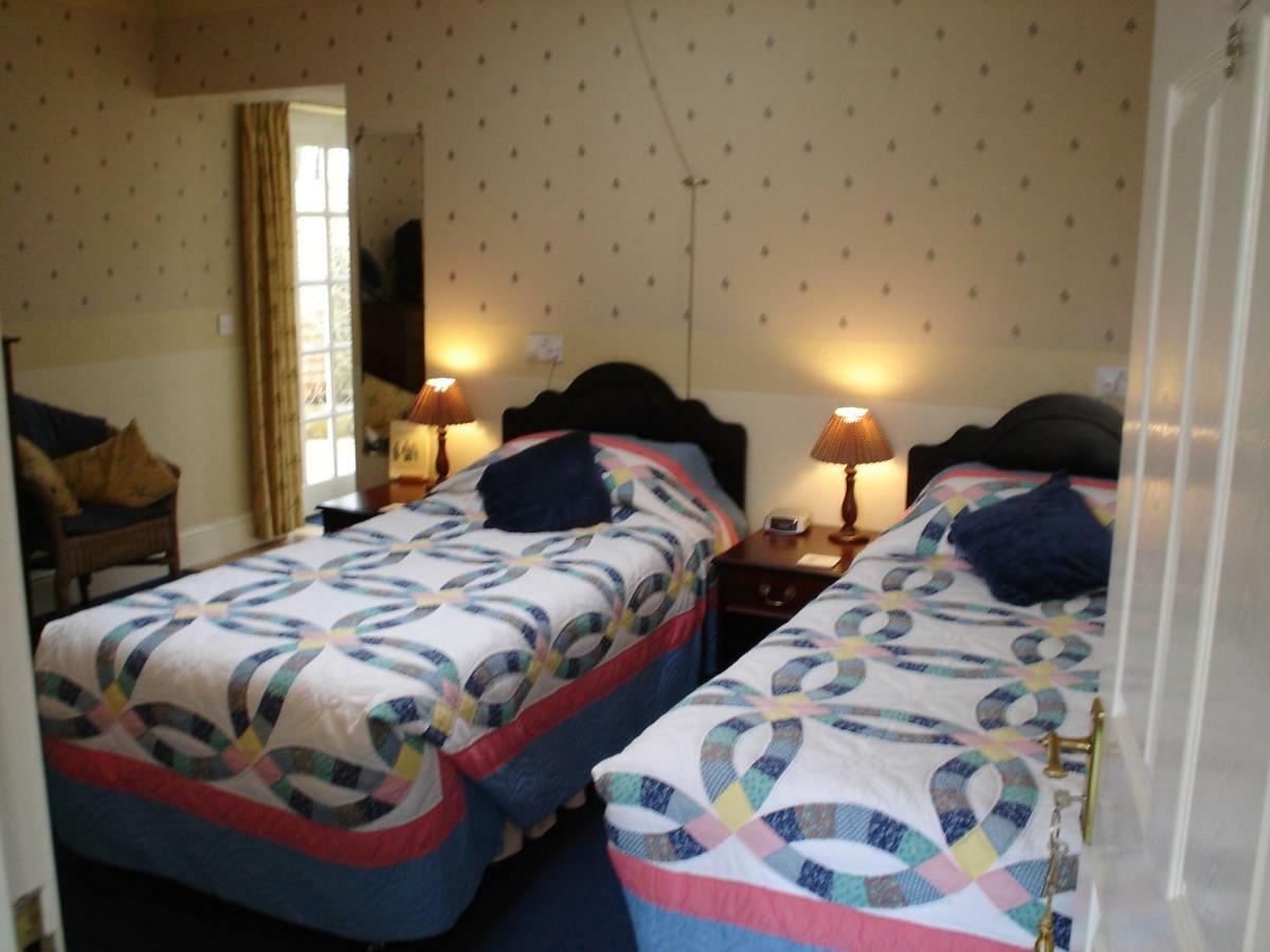 Rosedene Guest House Pembroke Eksteriør bilde